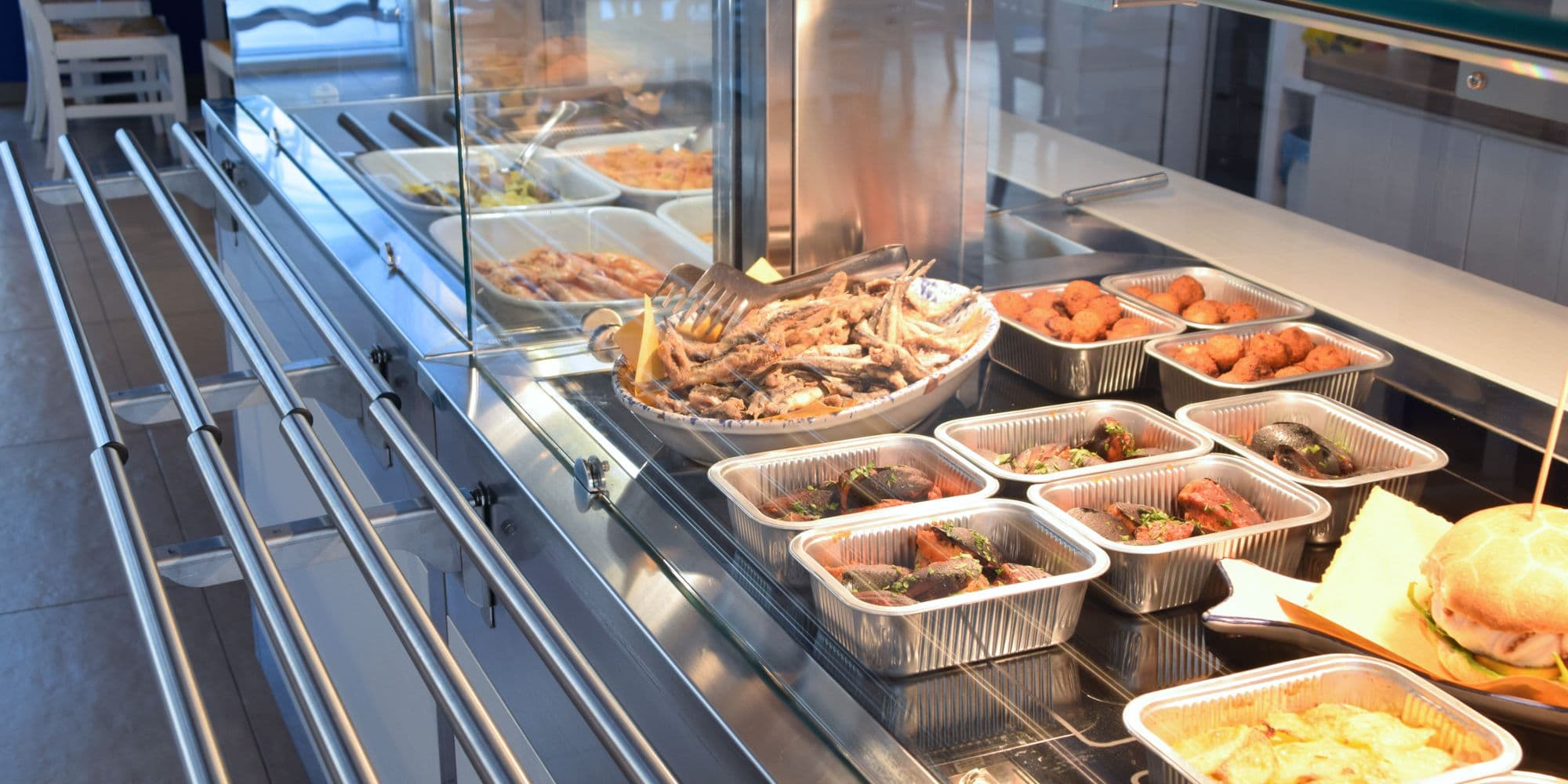 Immagine di copertina di Come aprire una gastronomia in pescheria