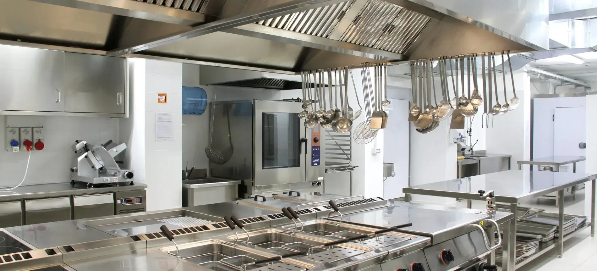Cucina realizzata da Matarrese srl